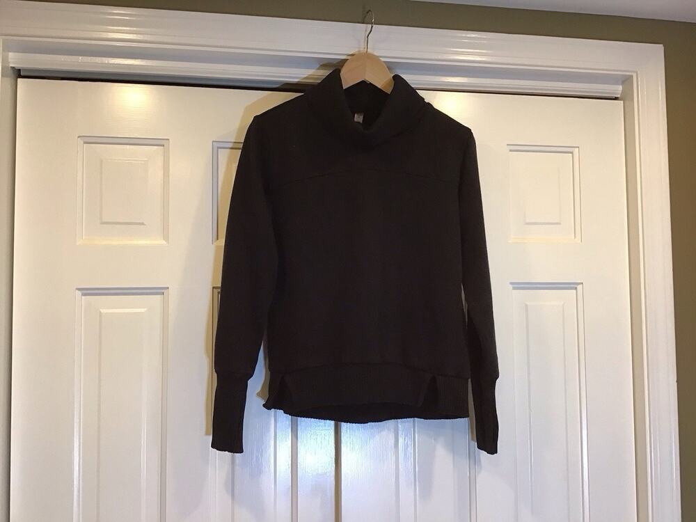 Alo Yoga Triumph Black Pullover Turtleneck Women Top Sz S Active Running Outdoor